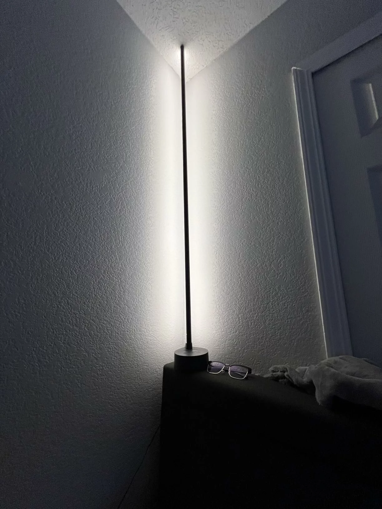 Click to view full screen Miortior Corner Floor Lamp, 2-Pack LED Smart Corner Lamps with App - Remote, and Button Control, RGB Floor Lamps with 16 Million DIY Colors, 68+ Scenes, and Music Sync for Living Room, Bedroom, and Gaming Room photo review