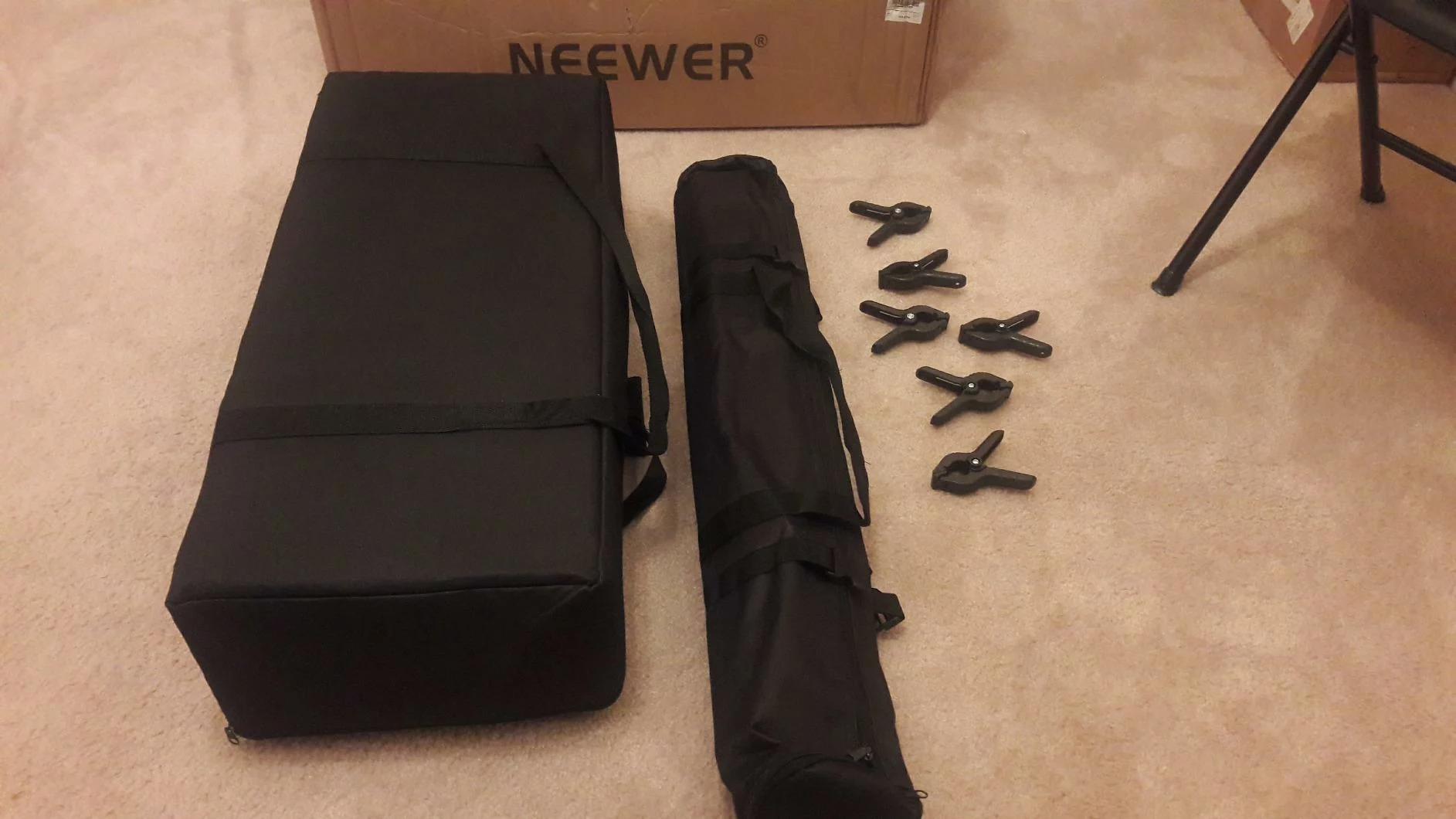 Click to view full screen Neewer Photography Lighting Kit with Backdrops - 8.5x10ft Backdrop Stand System, UL-Certified 24W LED Continuous Lighting (800W Equivalent) with 5700K Soft Light Umbrella and Softbox, Photo Studio Equipment for Video and Photo Shoots photo review