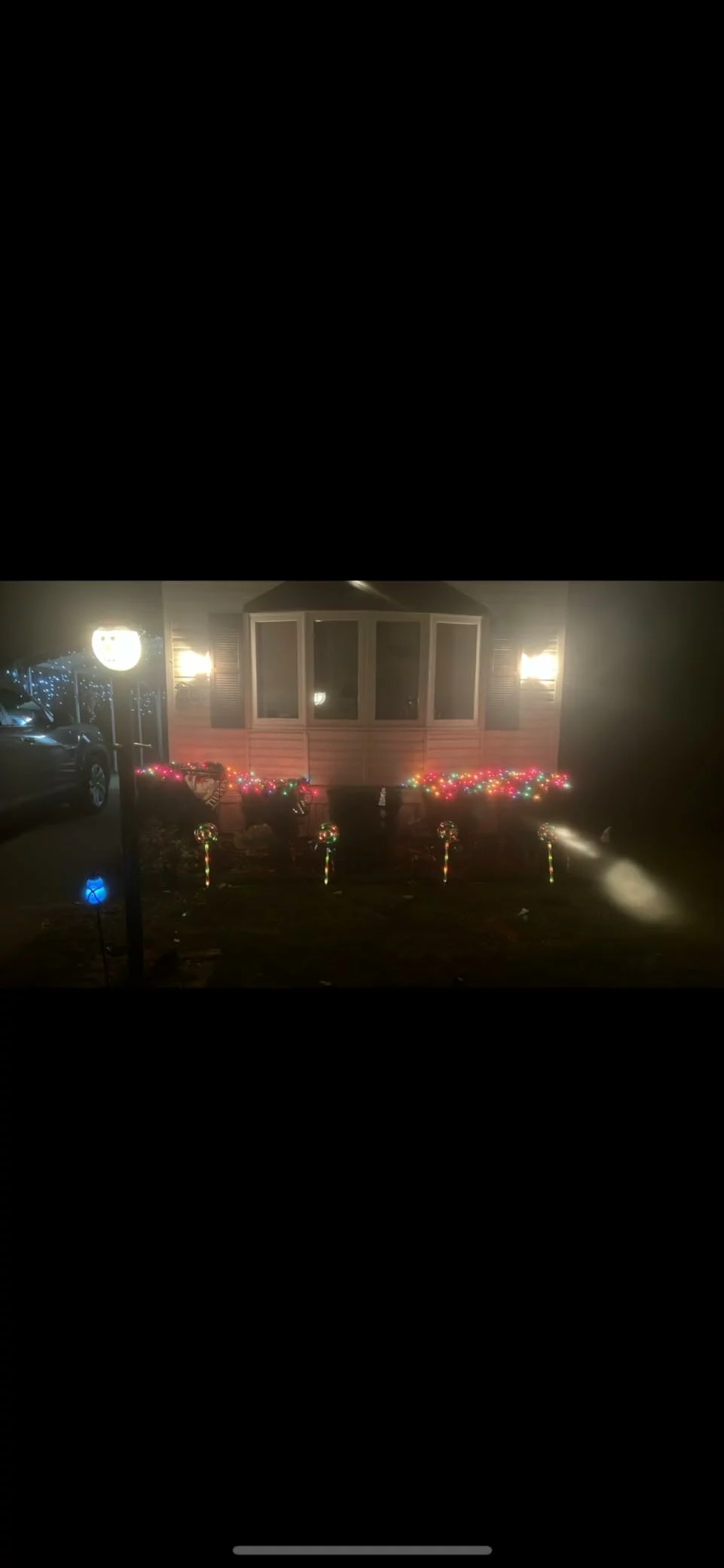 Click to view full screen Outdoor Christmas Yard Decorations, 4 Pack Lollipop Peppermint Pathway Lights, Warm White LED Walkway Stakes photo review