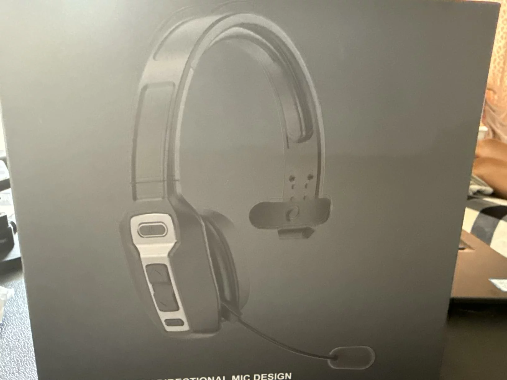 Click to view full screen Trucker Bluetooth Headset V5.2 Wireless with Mic, AI Noise Canceling On-Ear Headphone with Mute for Office Driver photo review