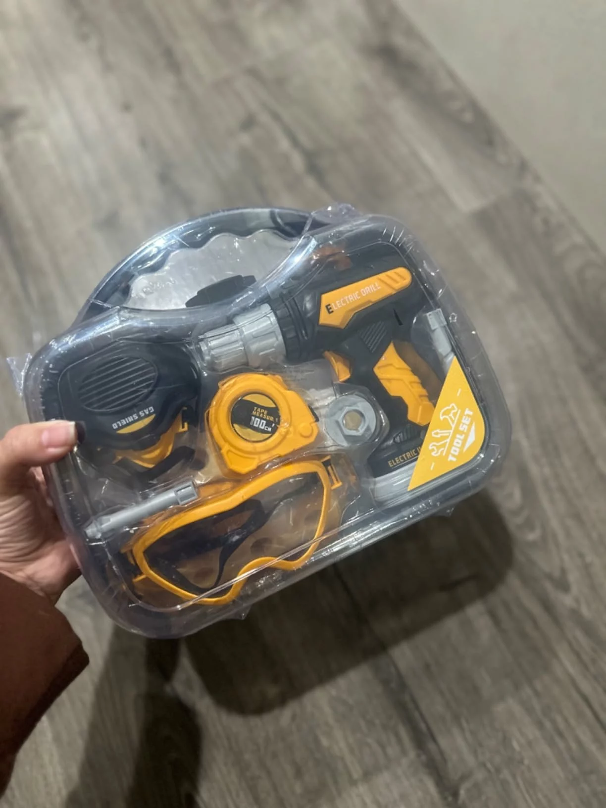 Click to view full screen Kids Tool Set with Carrying Case, Electronic Toy Drill & Construction Vest, Pretend Play Tools with Safety Goggles Nuts Bolts photo review
