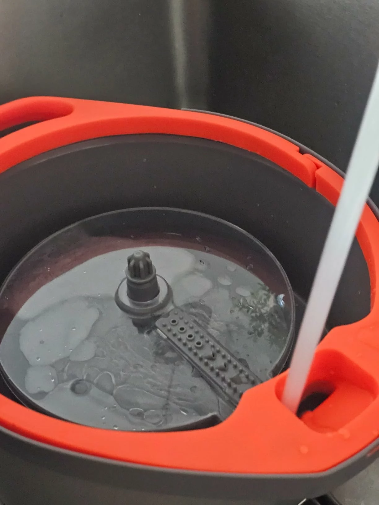 Click to view full screen Spin Mop And Bucket With Separate Dirty And Clean Water System Widening Foldable Handle 2 Replaceable Mop Pads For Hardwood Floor photo review