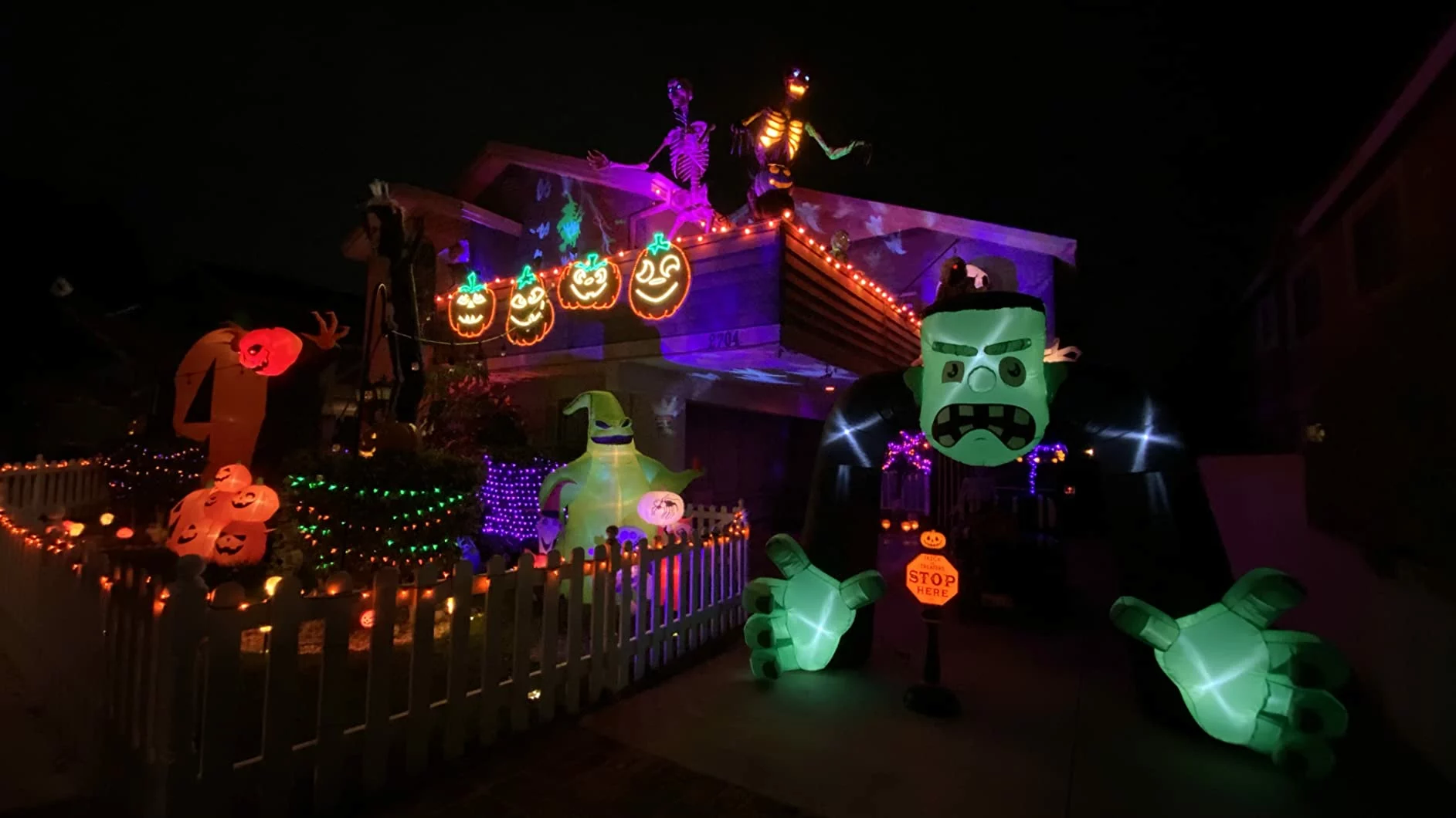 Click to view full screen 14FT Length X 10FT Tall Halloween Archway Inflatable Tree with 4 Colorful Ghosts Outdoor Decorations photo review