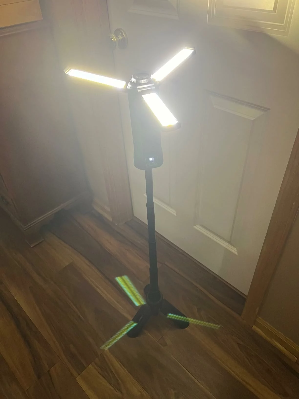 Click to view full screen 14000mAh Rechargeable Camping Light With Stand Portable Work Light With 4 LED Lamp Heads 4000LM Camping Essentials Emergency Telescopic photo review