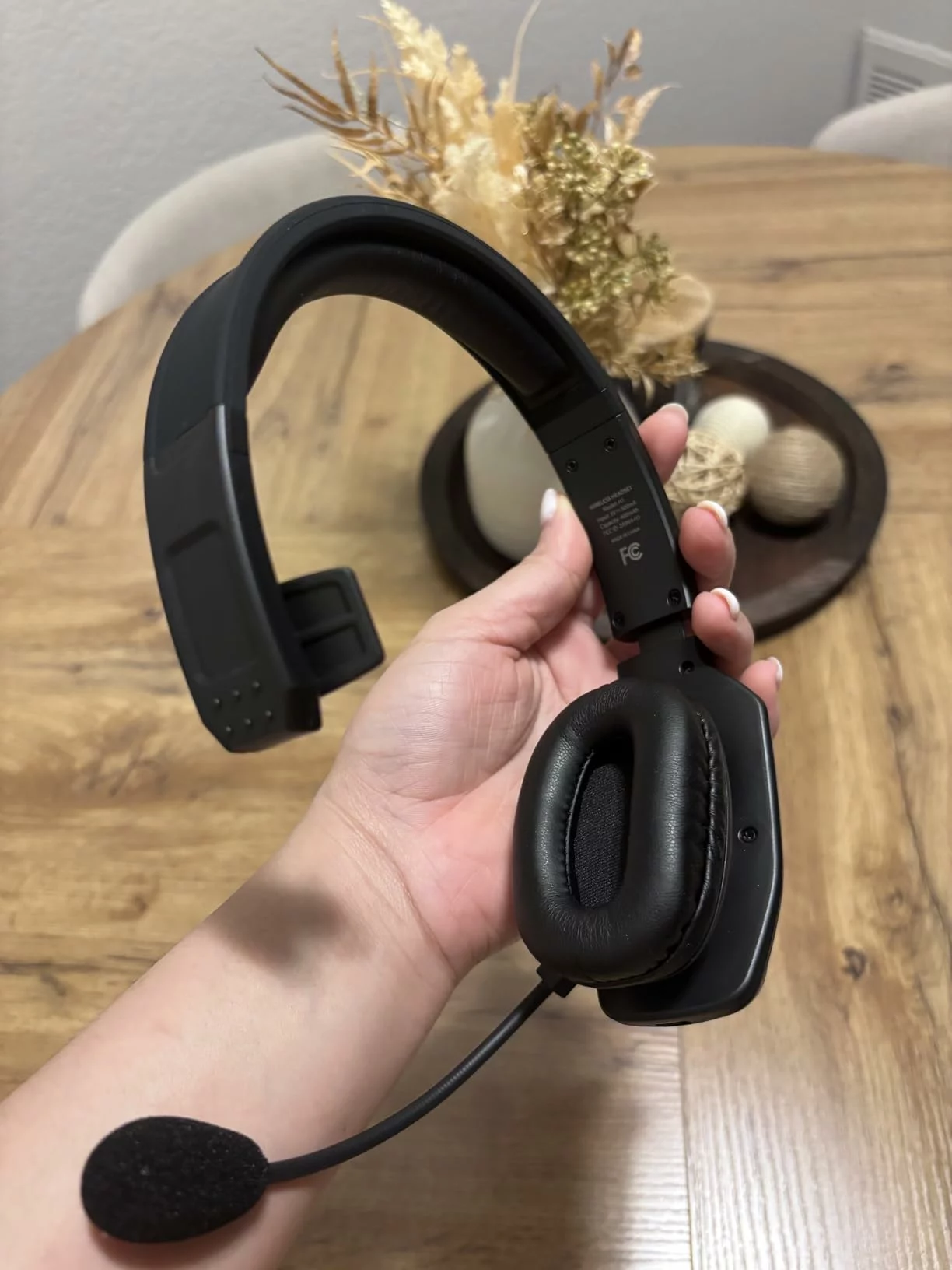 Click to view full screen Bluetooth Headset V5.2 Wireless with Mic, 60Hrs Noise Canceling Single Ear Trucker Headphone with Mute for PC Phone Office photo review