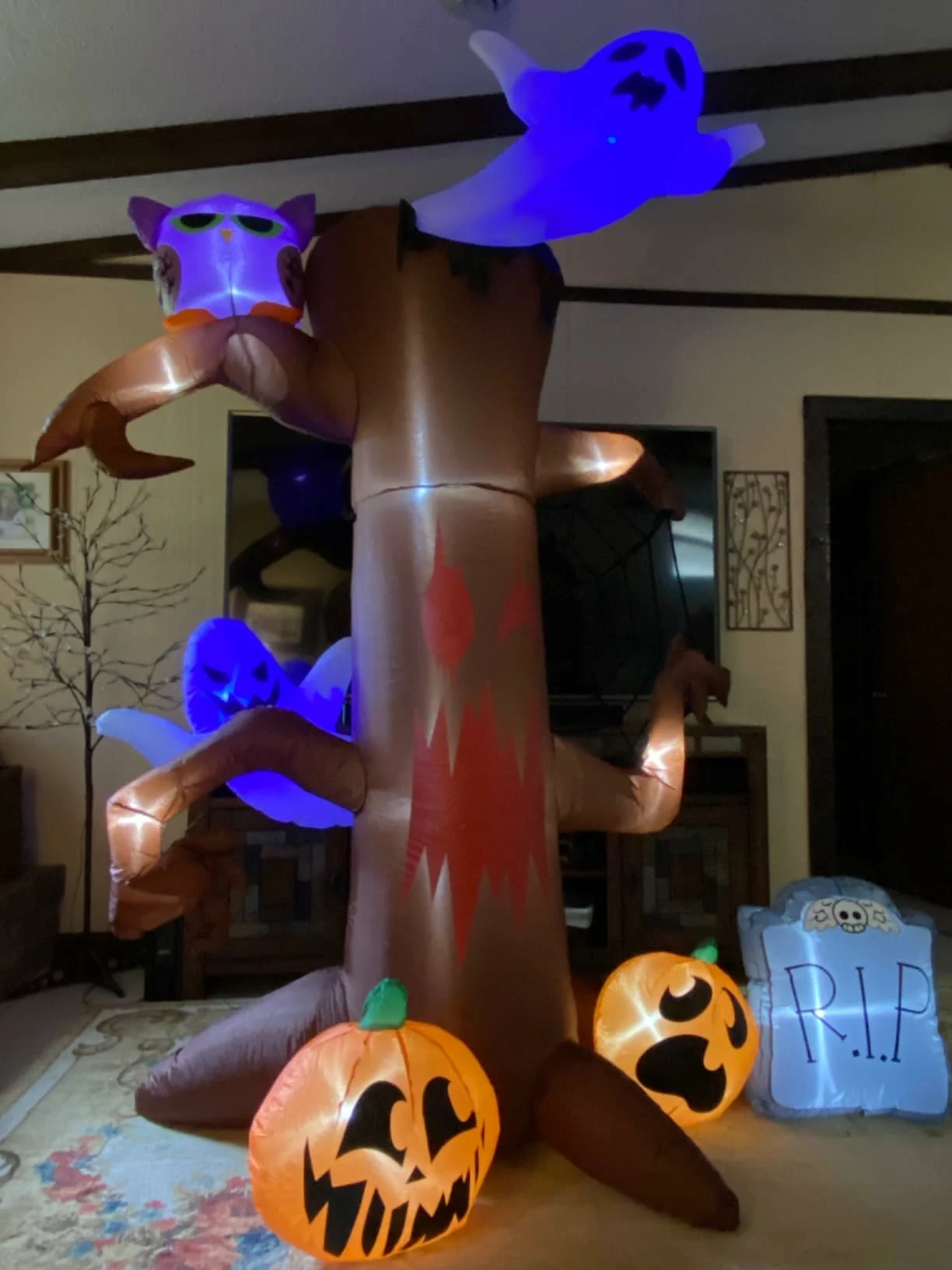 Click to view full screen Halloween Inflatable 8FT Tree with Pumpkin, Ghost, Owl, Spider Web & Tombstone, LED Lighted Blow Up Outdoor Yard Lawn Decor photo review