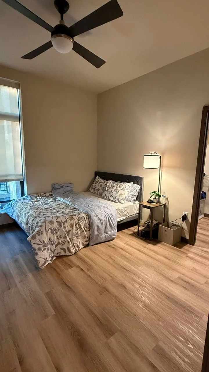 Click to view full screen Modern Floor Lamp with Side Table, 3 Color Temperature LED, USB & AC Ports, Shelves & Charging Station for Living Room & Bedroom photo review