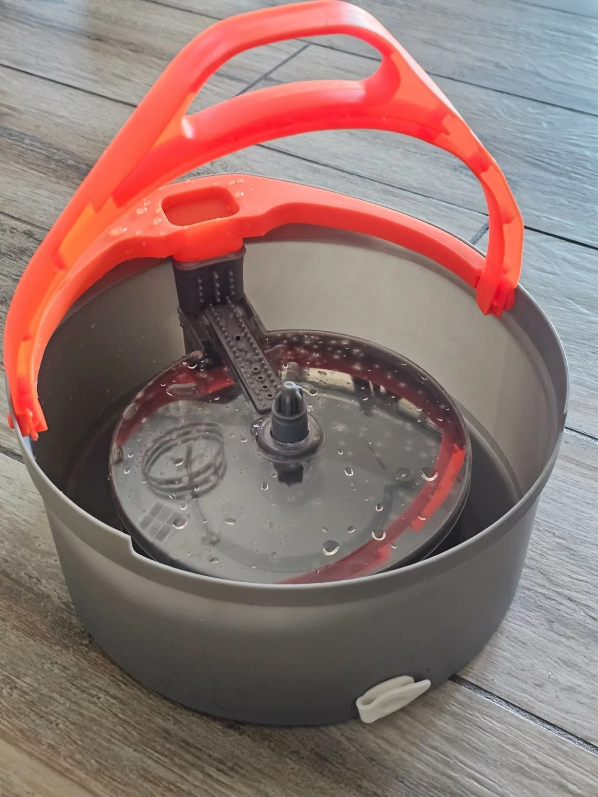 Click to view full screen Spin Mop And Bucket With Separate Dirty And Clean Water System Widening Foldable Handle 2 Replaceable Mop Pads For Hardwood Floor photo review