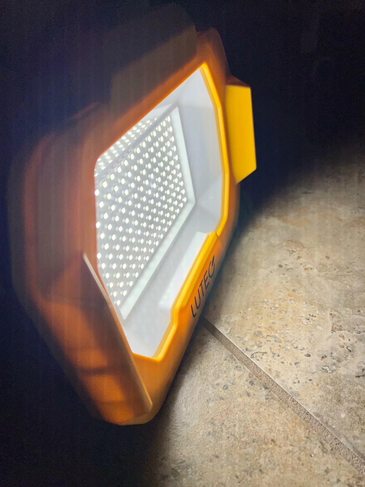 Click to view full screen 12500 Lumen LED Work Light Dimmable Flood Light With 3 Brightness Levels IP65 Waterproof Portable Job Site Light With Stand For Workshop Garage photo review