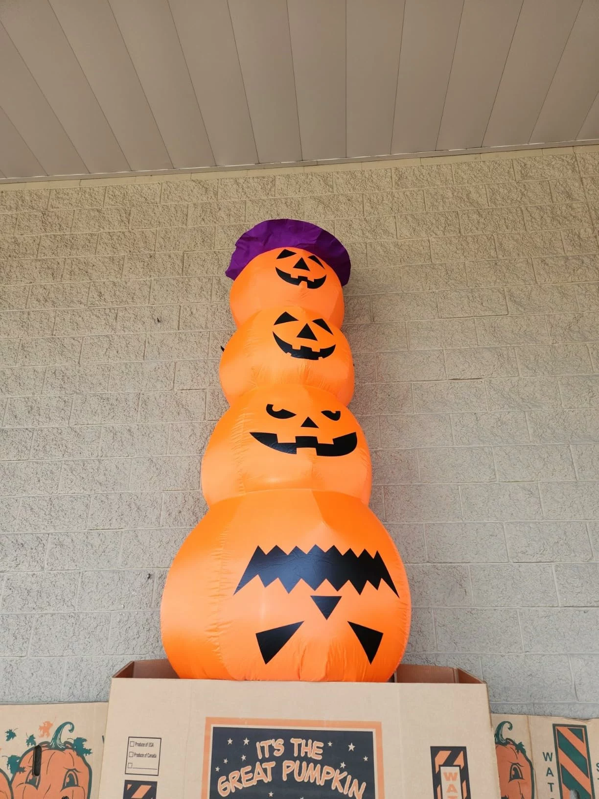 Click to view full screen 8FT Halloween Inflatable Stacked Pumpkins with Witch Hat, Blow Up Outdoor Yard Garden Lawn Decoration with LED photo review