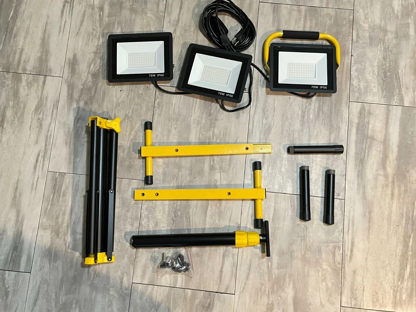 Click to view full screen 21000 Lumen LED Work Lights with Stand 3 Head Portable Tripod Work Light IP66 Waterproof with 16FT Cord for Outdoor Garage photo review