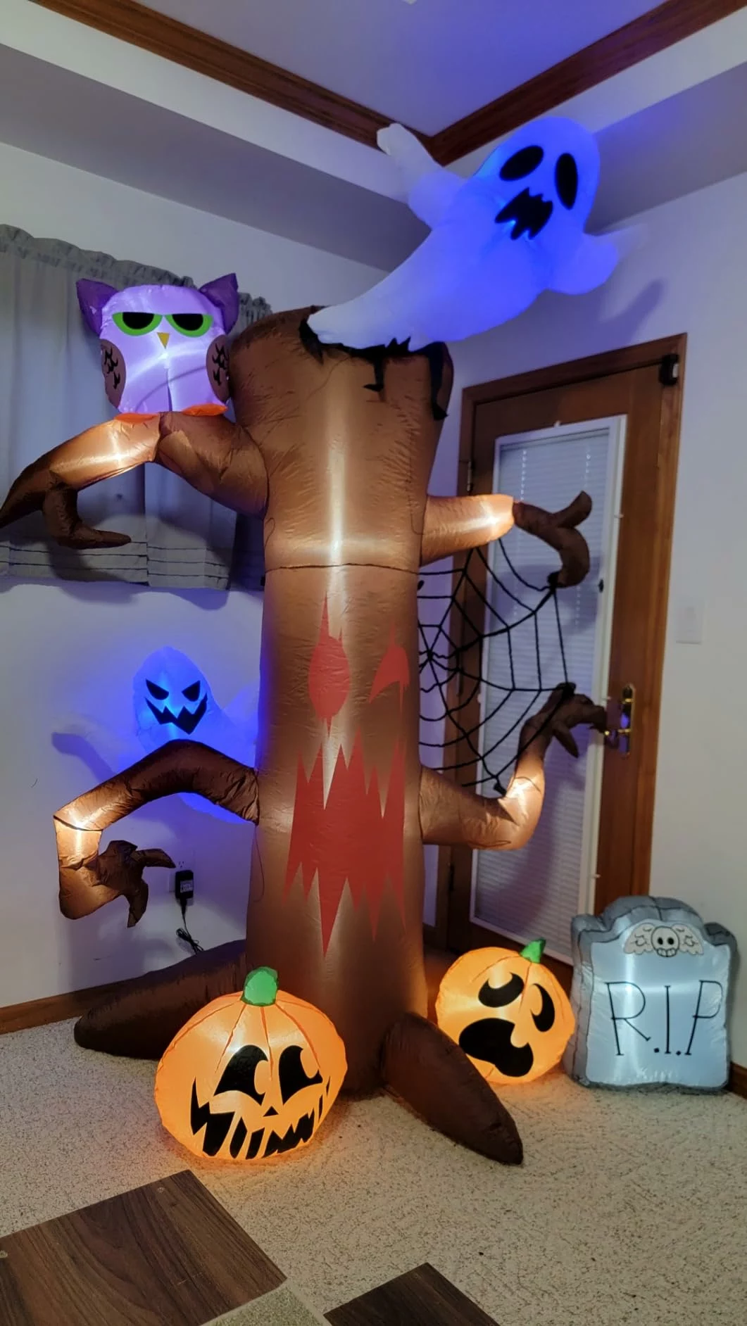 Click to view full screen Halloween Inflatable 8FT Tree with Pumpkin, Ghost, Owl, Spider Web & Tombstone, LED Lighted Blow Up Outdoor Yard Lawn Decor photo review