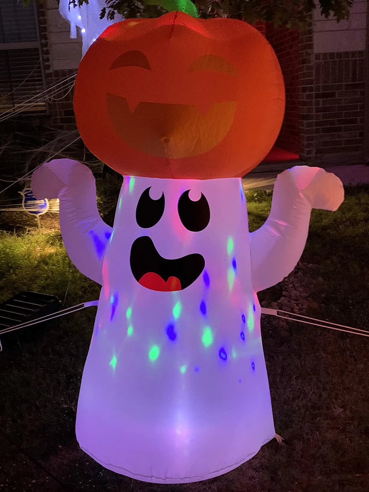 Click to view full screen 5FT Halloween Inflatable Pumpkin Ghost Waterproof with 3-Pattern Colorful Flashing LED Lights, Blow Up Indoor Outdoor Yard Decor photo review