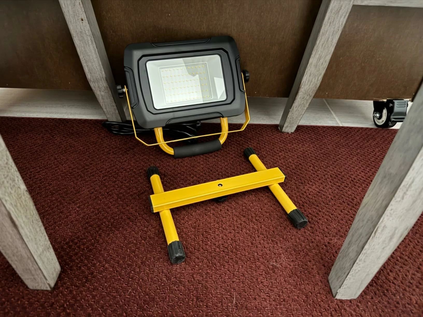 Click to view full screen LED Work Light 5000 Lumen 50W Waterproof Flood Light Portable With 6.6Ft Cord And Switch For Job Site Garage Workshop Car photo review