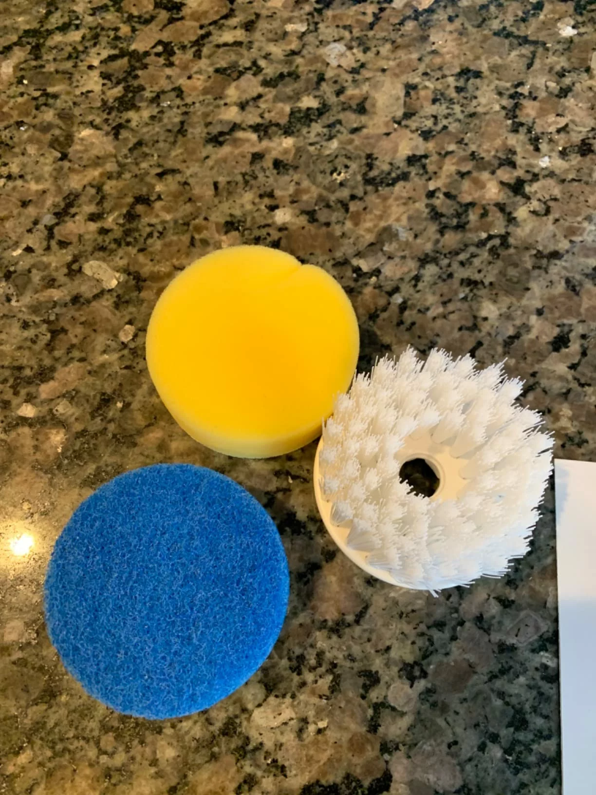 Click to view full screen Electric Spin Scrubber Cleaning Brush Cordless Power Scrubber Household Cleaning Tools For Wall Stove Tablewares photo review
