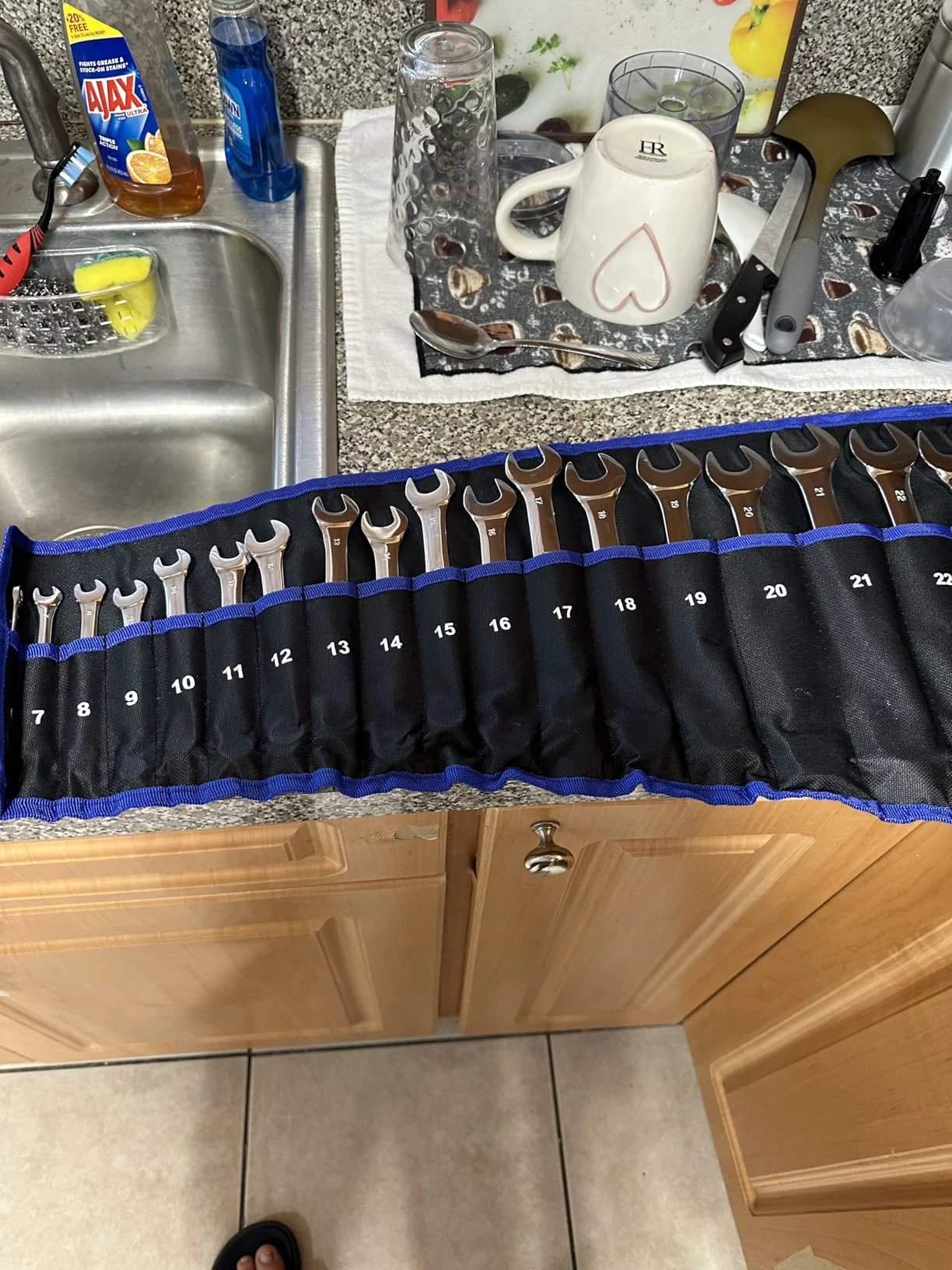Click to view full screen 32Pcs Wrench Set SAE & Metric 20 Standard 12 Stubby Combination Wrenches Offset With Organizer Tray For Auto Home Repair photo review