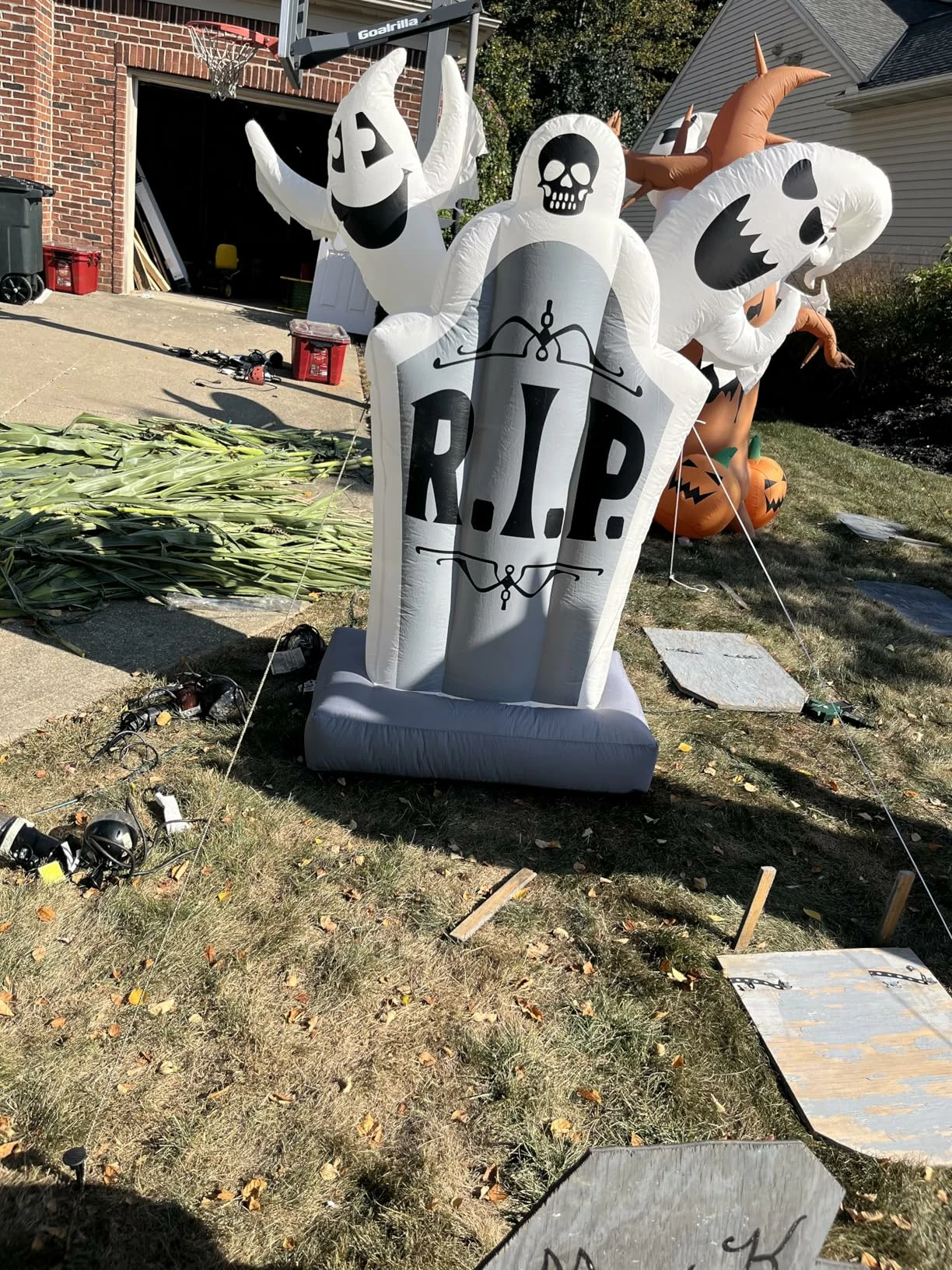 Click to view full screen Halloween Inflatable 8FT Scary Dead Tree with Pumpkin, Ghost & Tombstone, Blow Up Outdoor Yard Lawn Garden Holiday Decor photo review