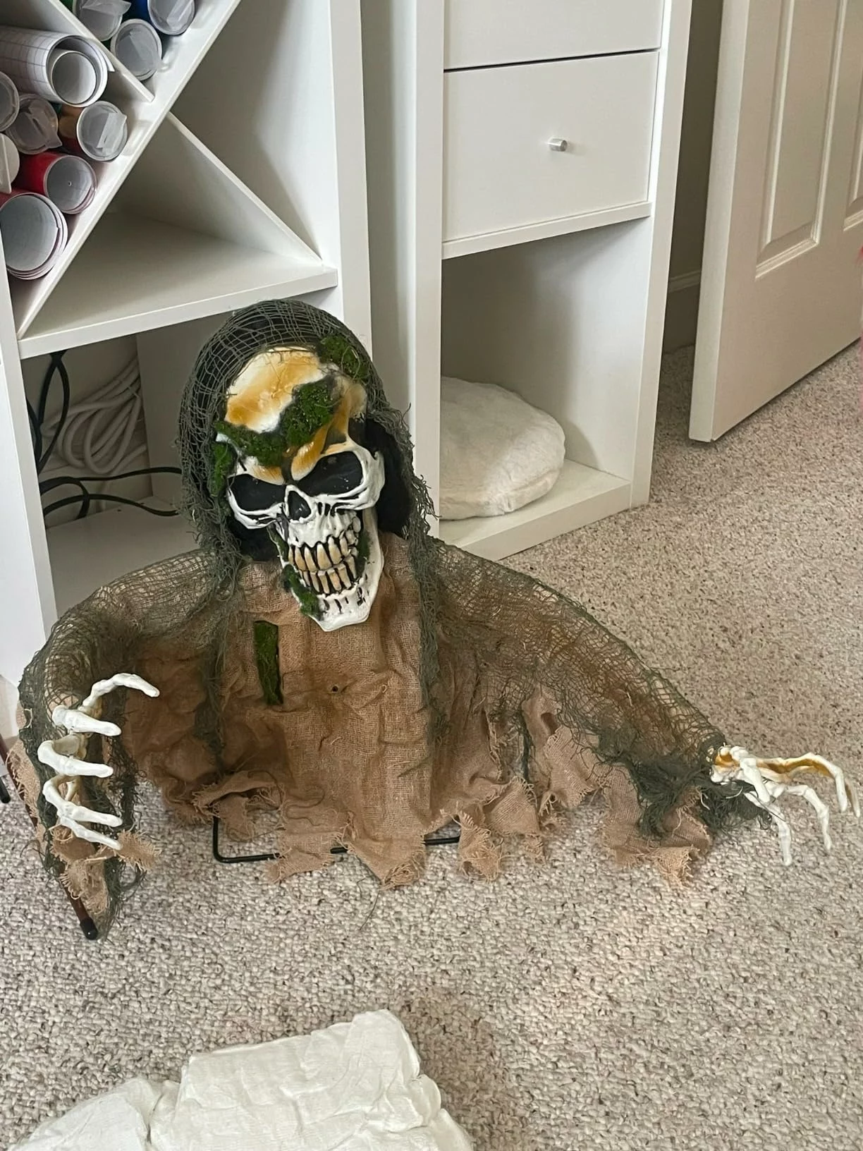 Click to view full screen JOYIN Animated Halloween Zombie Groundbreaker, Light-Up Skeleton Prop with Scary Sound for Outdoor Yard, Lawn, Patio & Haunted House Decoration photo review