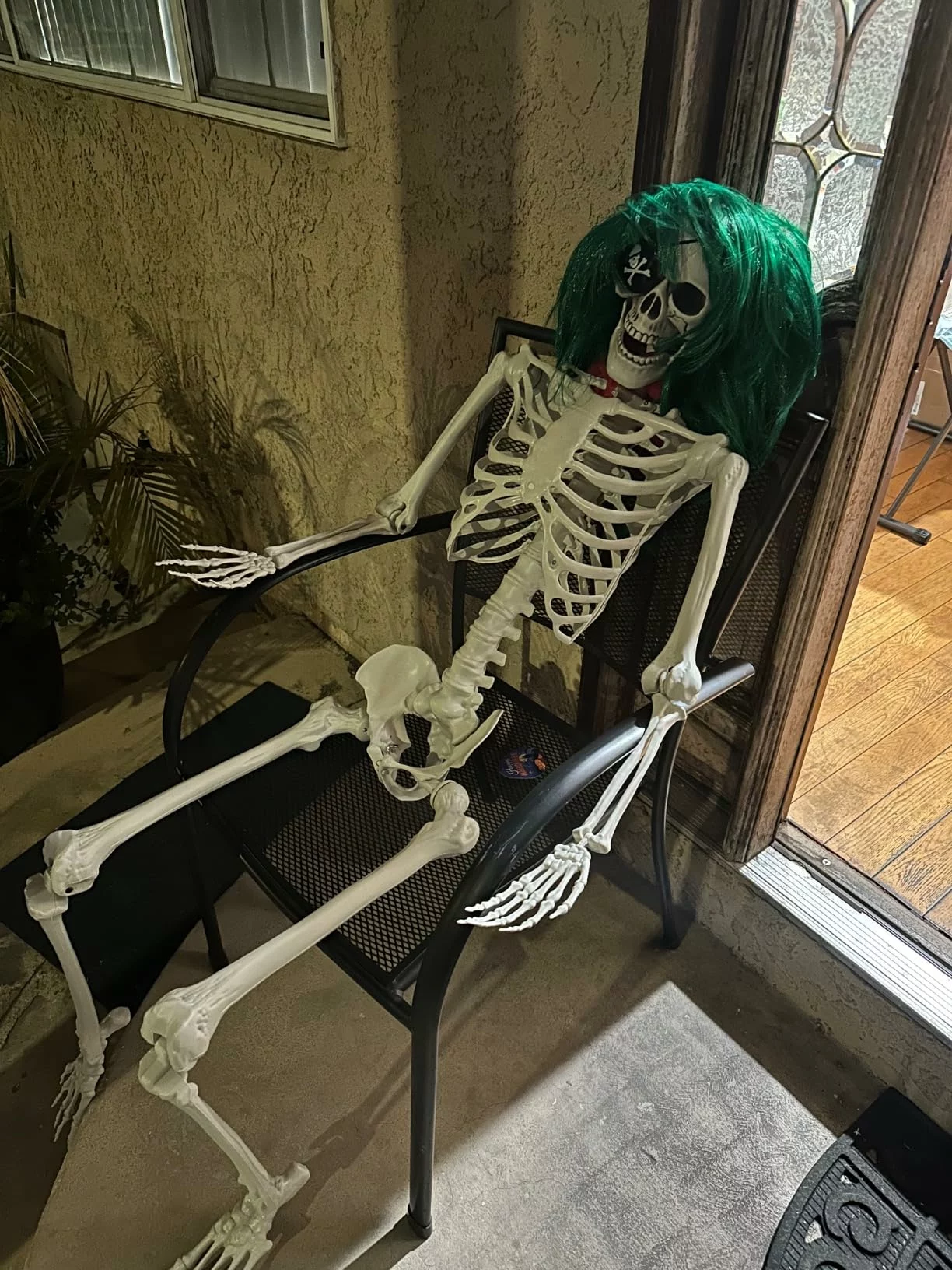 Click to view full screen 5FT Halloween Skeleton Decoration, Full Body Life-Size Skeleton Prop with Movable Joints for Outdoor Yard & Haunted House photo review