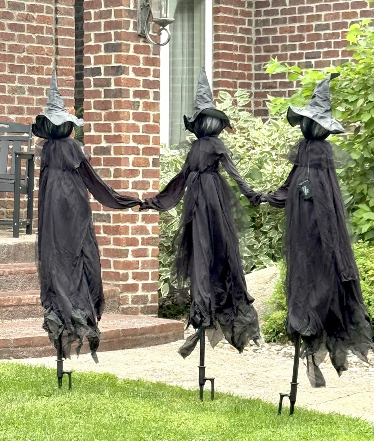 Halloween Decorations Outdoor Waterproof 3 Pack 5Ft Holding Hands Lighted Witches Stakes With Glowing Face Witch Decor photo review