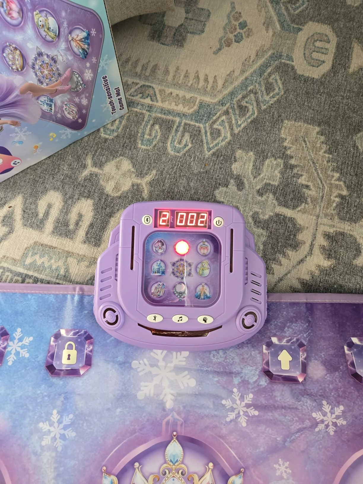 Click to view full screen Frozen Toys Dance Mat, Electronic Music Pad with 8 Buttons & Wireless Bluetooth, Birthday Gift Game for Girls Boys Ages 3-12+ photo review