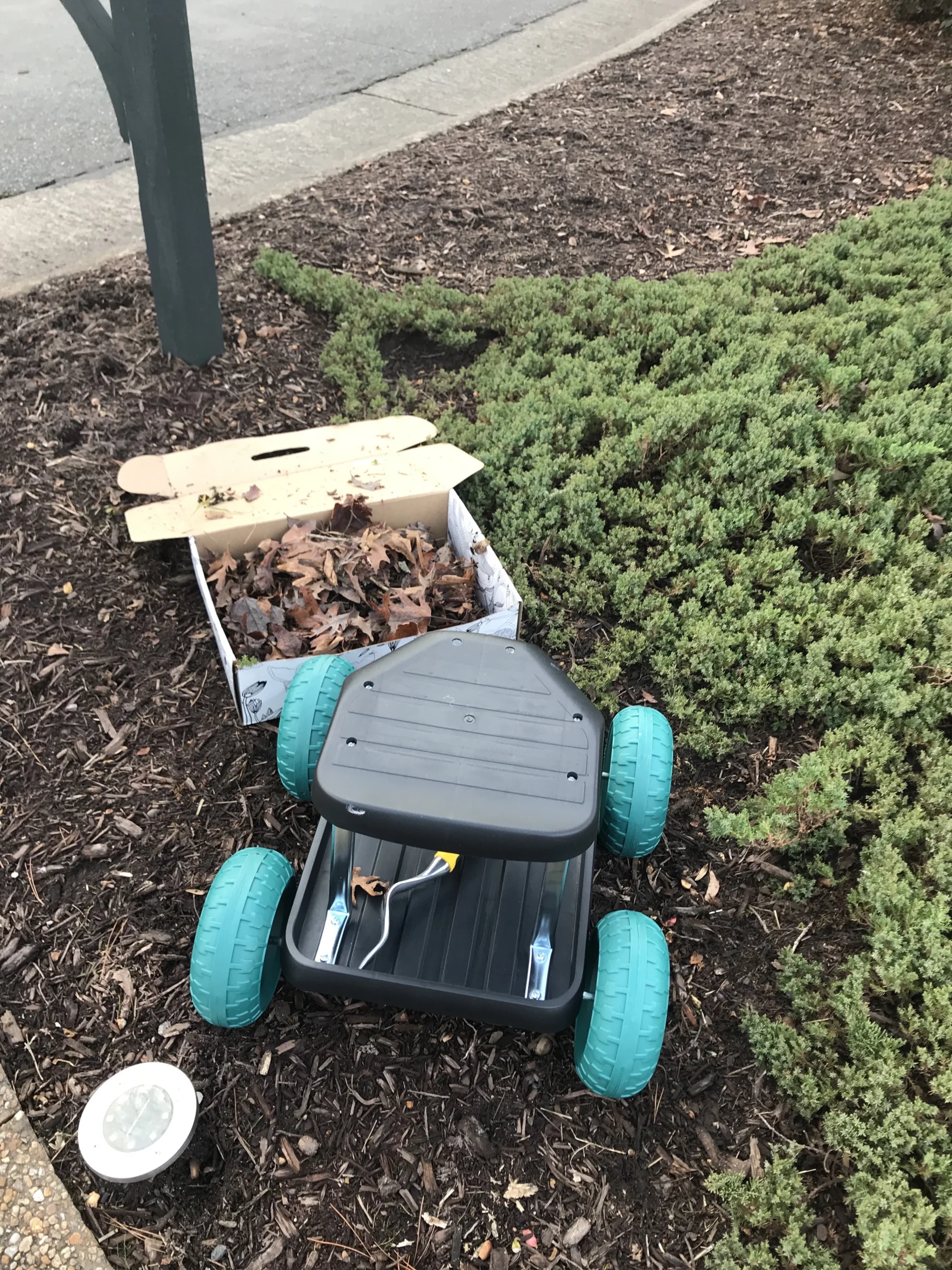 Click to view full screen Cart Rolling Stool With Wheels Seat And Tool Tray For Weeding Planting Lawn Care Gardening Accessories And Supplies photo review
