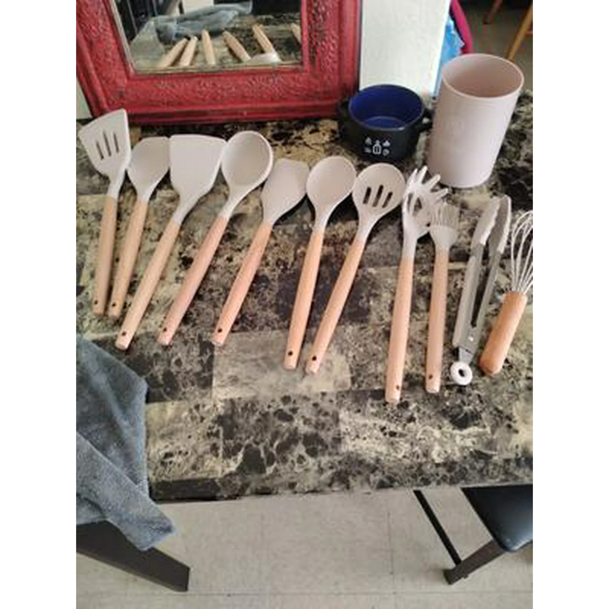 Click to view full screen 24Pcs Silicone Cooking Utensils Set With Holder Spatula Set Measuring Cups And Spoons With Stainless Steel Handle Kitchen Gadget photo review