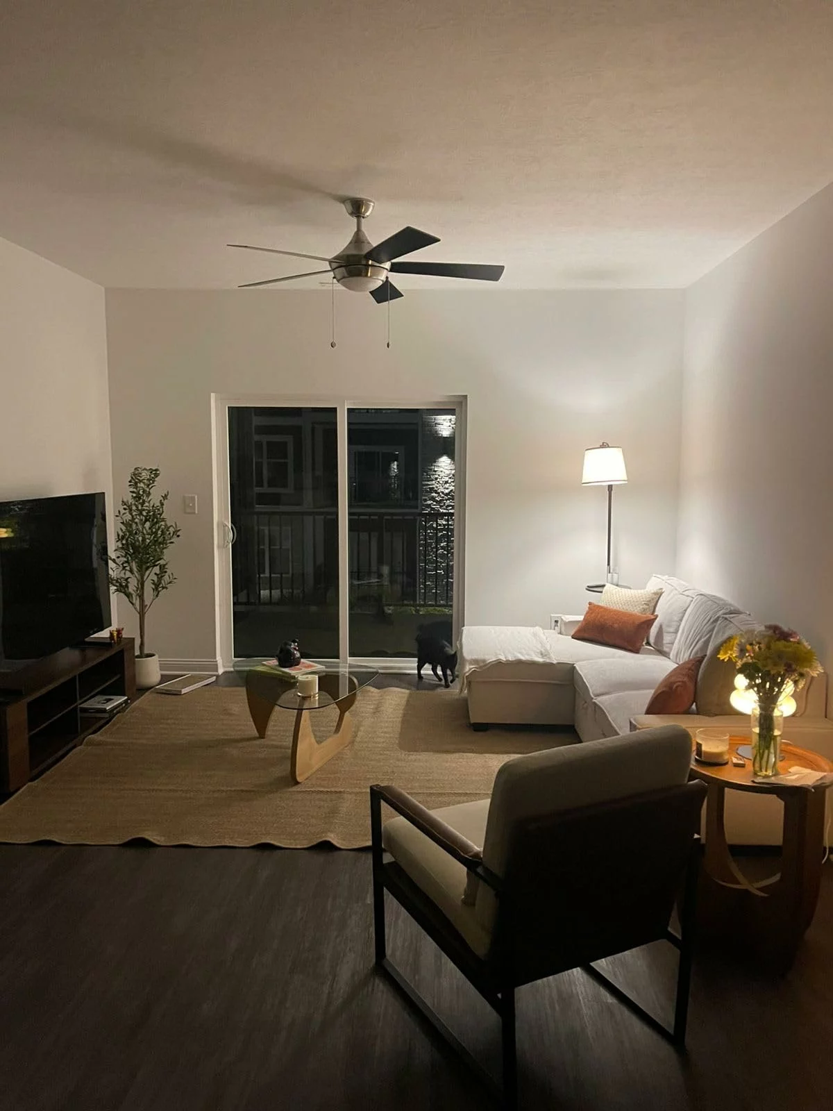 Smart Floor Lamp with Side Table, RGB Color Changing & Stepless Dimming, Alexa & Google Voice Control for Living Room photo review