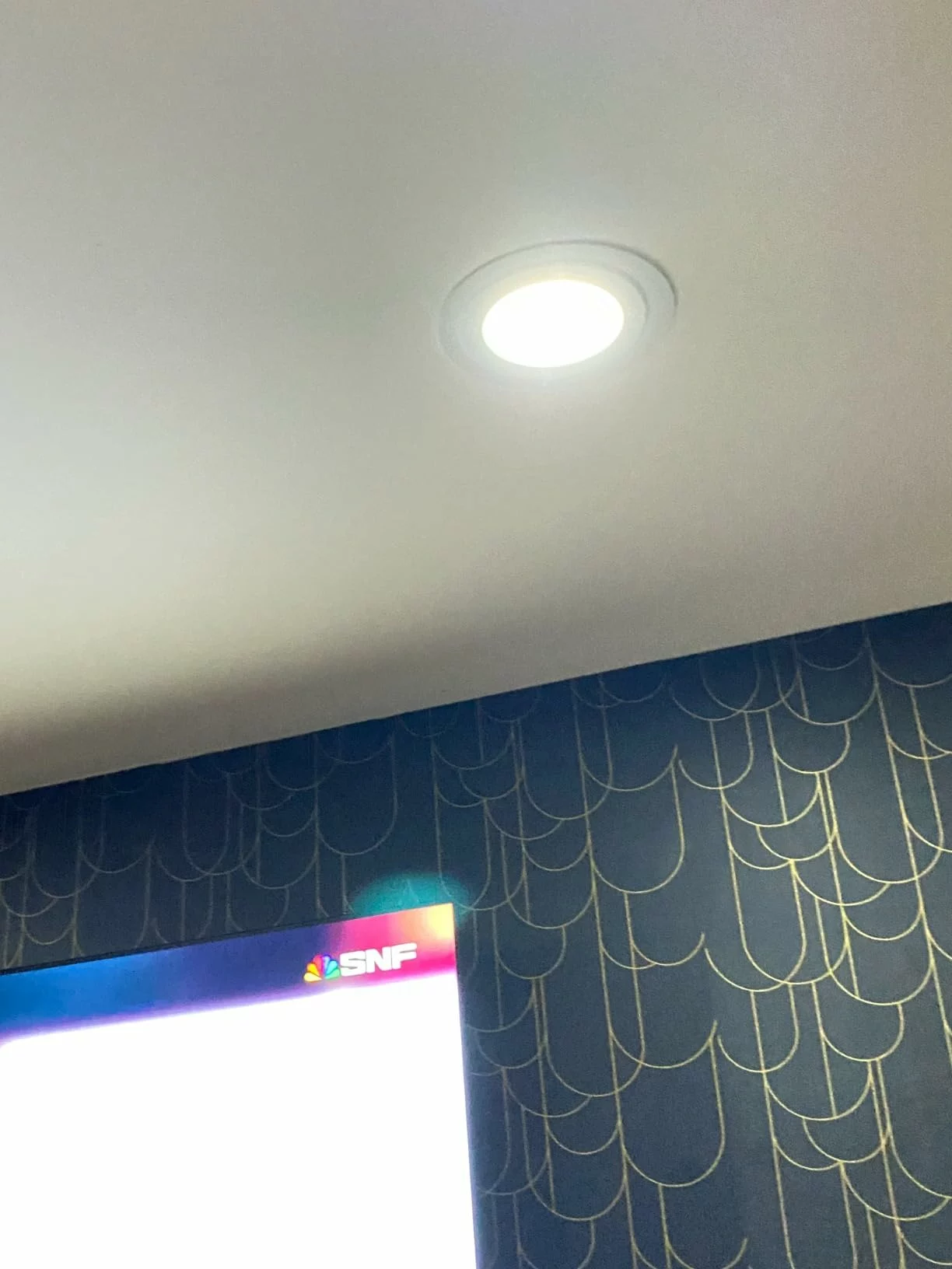 Click to view full screen Amico 20 Pack 5CCT LED Recessed Ceiling Light 2700K-6000K Dimmable 12W 1050LM Ultra-Thin Retrofit Canless Wafer Downlight photo review
