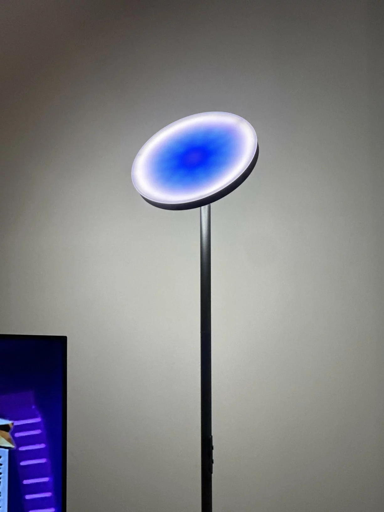 Keepsmile Smart LED Floor Lamp 36W 2600LM, Double-Sided RGB Dimmable Tall Lamp with APP & Remote for Living Room photo review
