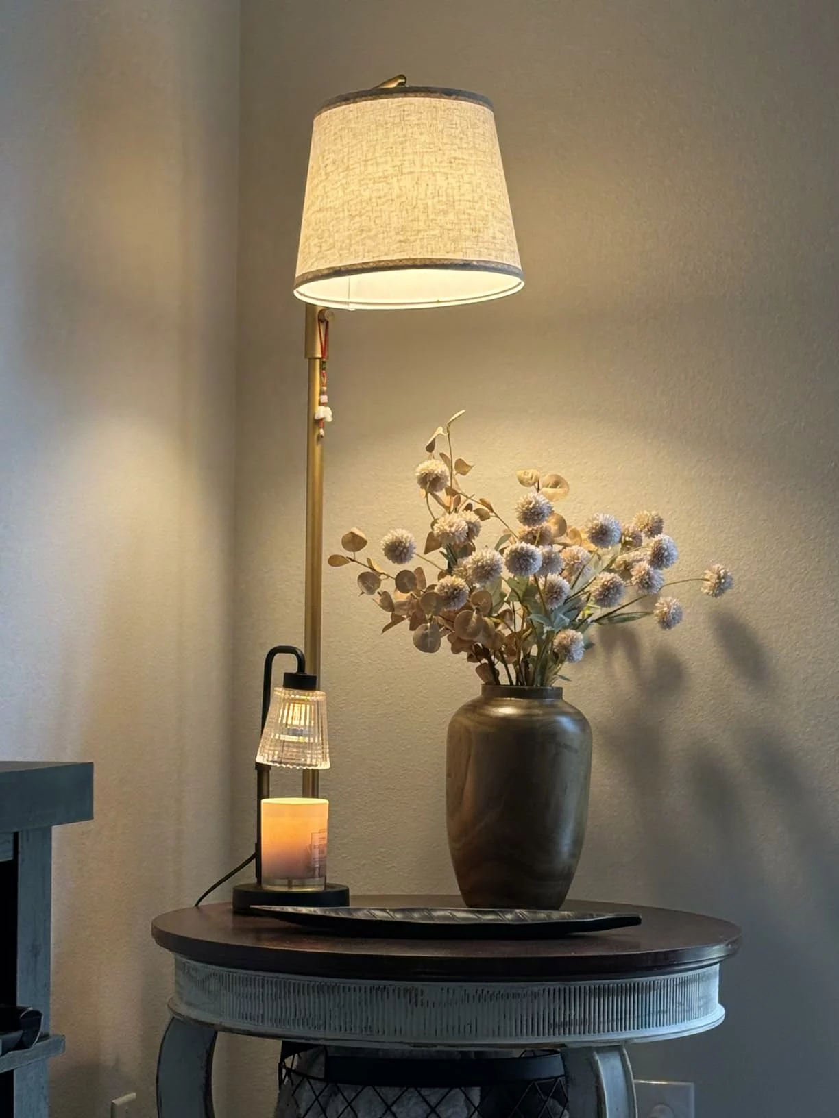 Smart Floor Lamp with Side Table, RGB Color Changing & Stepless Dimming, Alexa & Google Voice Control for Living Room photo review