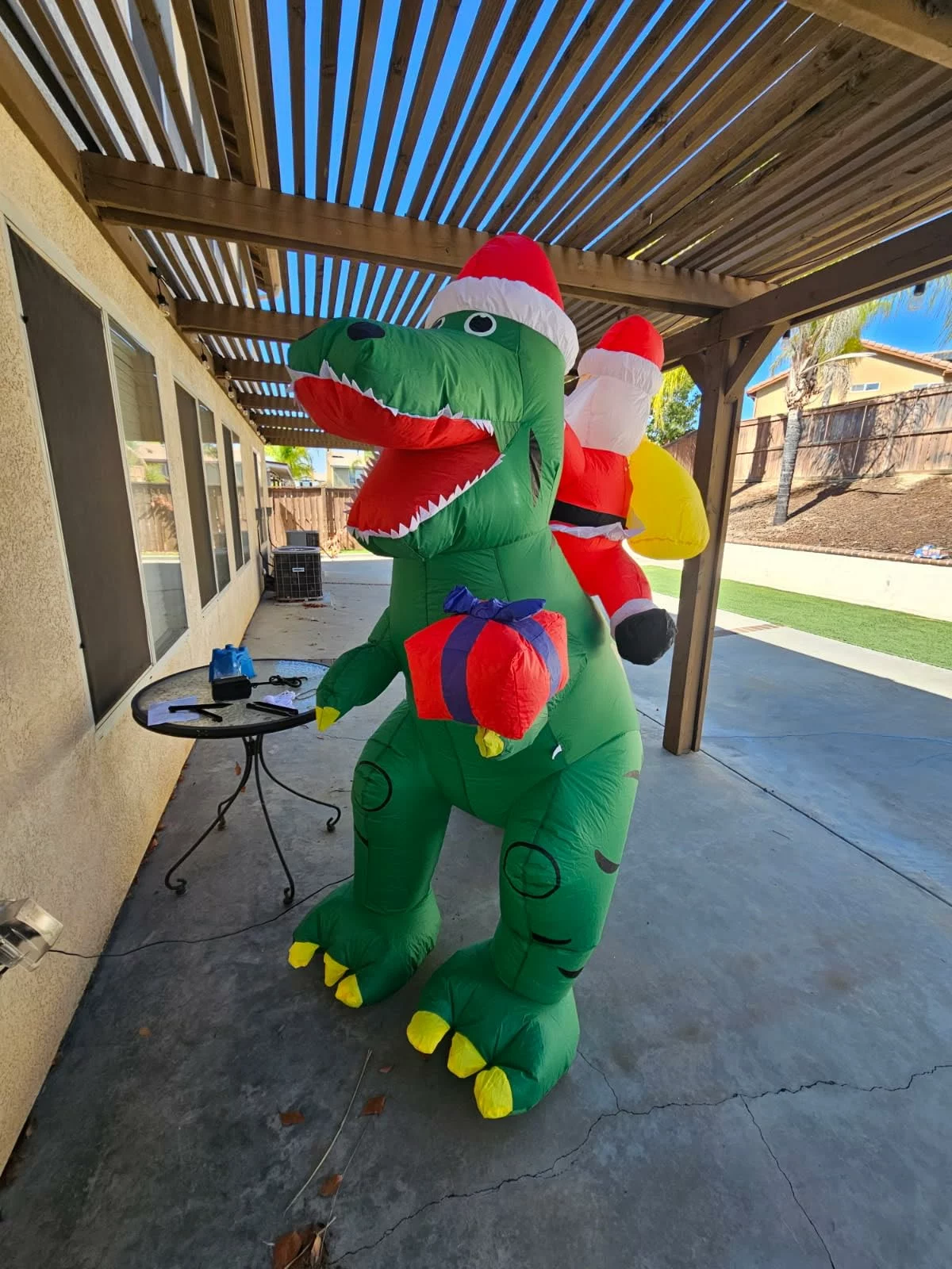 GARIG 10FT Lighted Christmas Inflatable Puppy – Built-in LED Blow Up Yard Decor for Outdoor Lawn, Garden & Xmas Holiday Party USA photo review