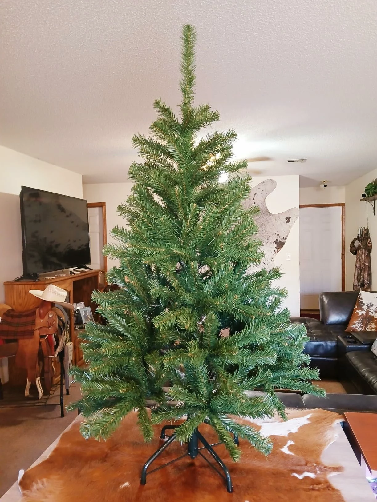 Nearly Natural 4-ft Northern Rocky Spruce Artificial Christmas Tree – Realistic, Space-Saving Design photo review