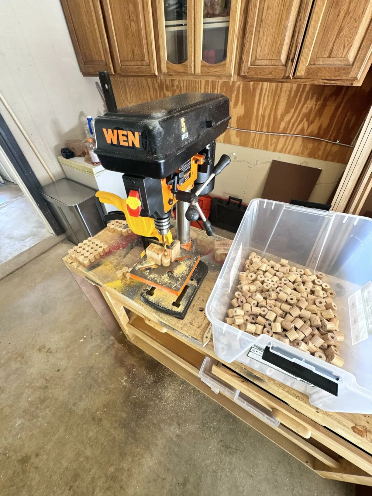 Click to view full screen WEN 2.3-Amp 8-Inch 5-Speed Drill Press (4206T) – Heavy-Duty Cast Iron Benchtop Design for Accurate, Stable Drilling photo review