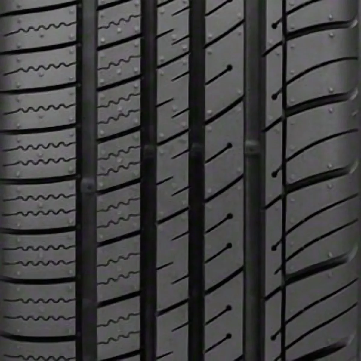 Kumho Ecsta LX Platinum KU27 UHP 18565R15 88V Passenger Tire_04 Kumho Ecsta LX Platinum KU27 UHP 18565R15 88V Passenger Tire 04
