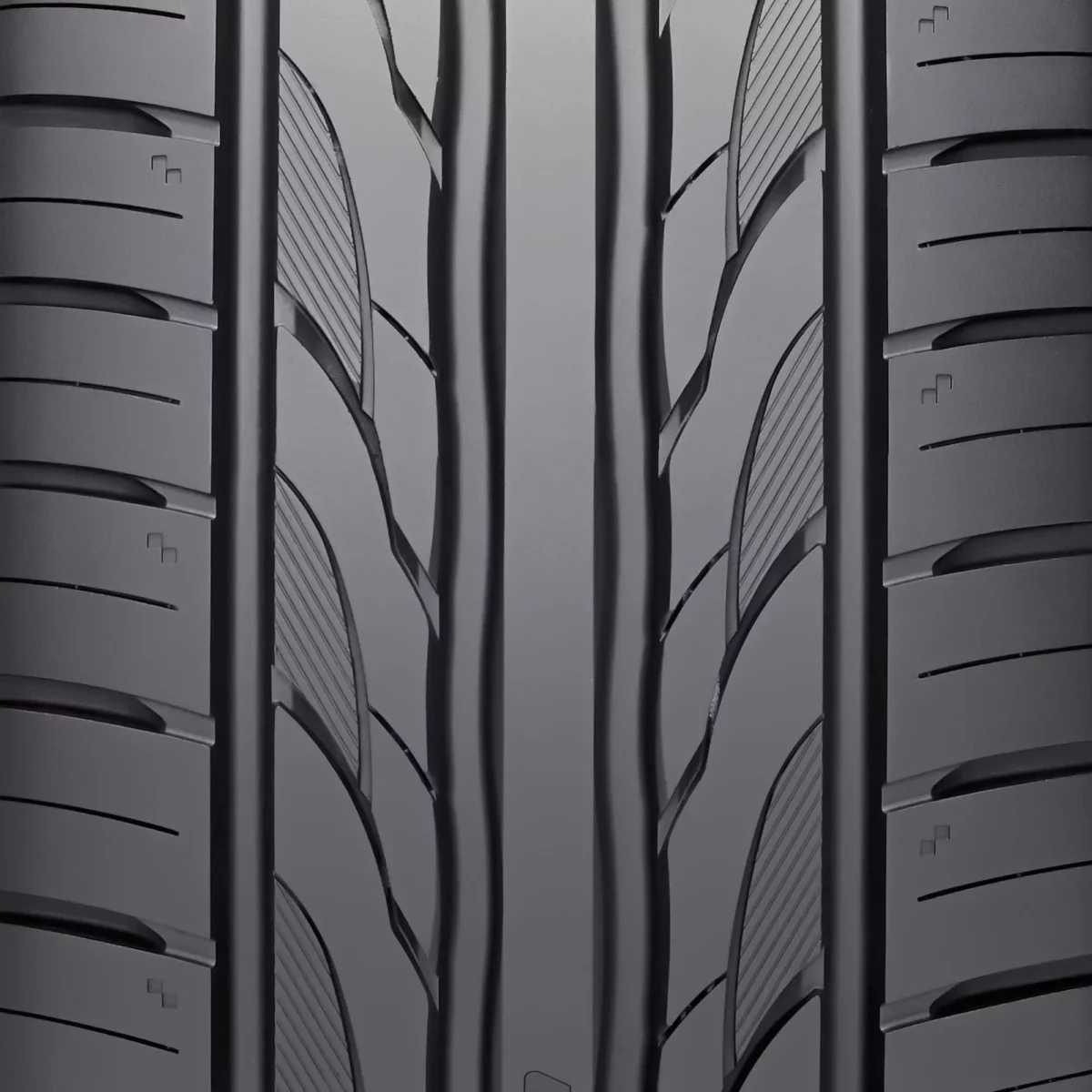 Kumho Ecsta PS31 UHP Summer 22550ZR18 95W Passenger Tire 04