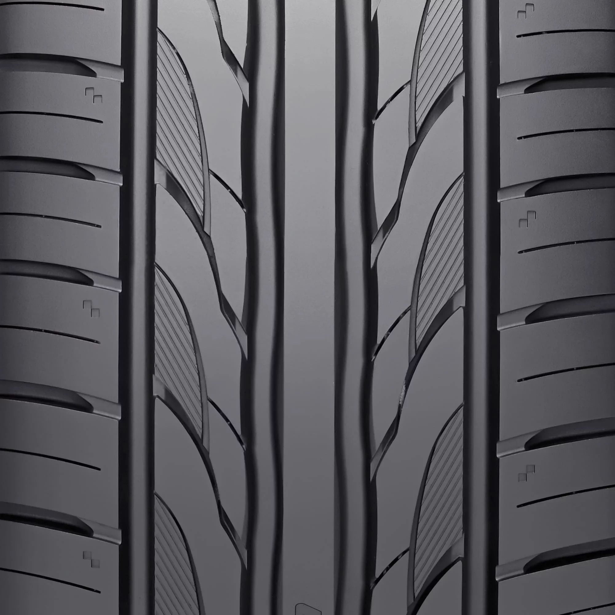 Kumho Ecsta PS31 UHP Summer 22550ZR18 95W Passenger Tire_04 Kumho Ecsta PS31 UHP Summer 22550ZR18 95W Passenger Tire 04