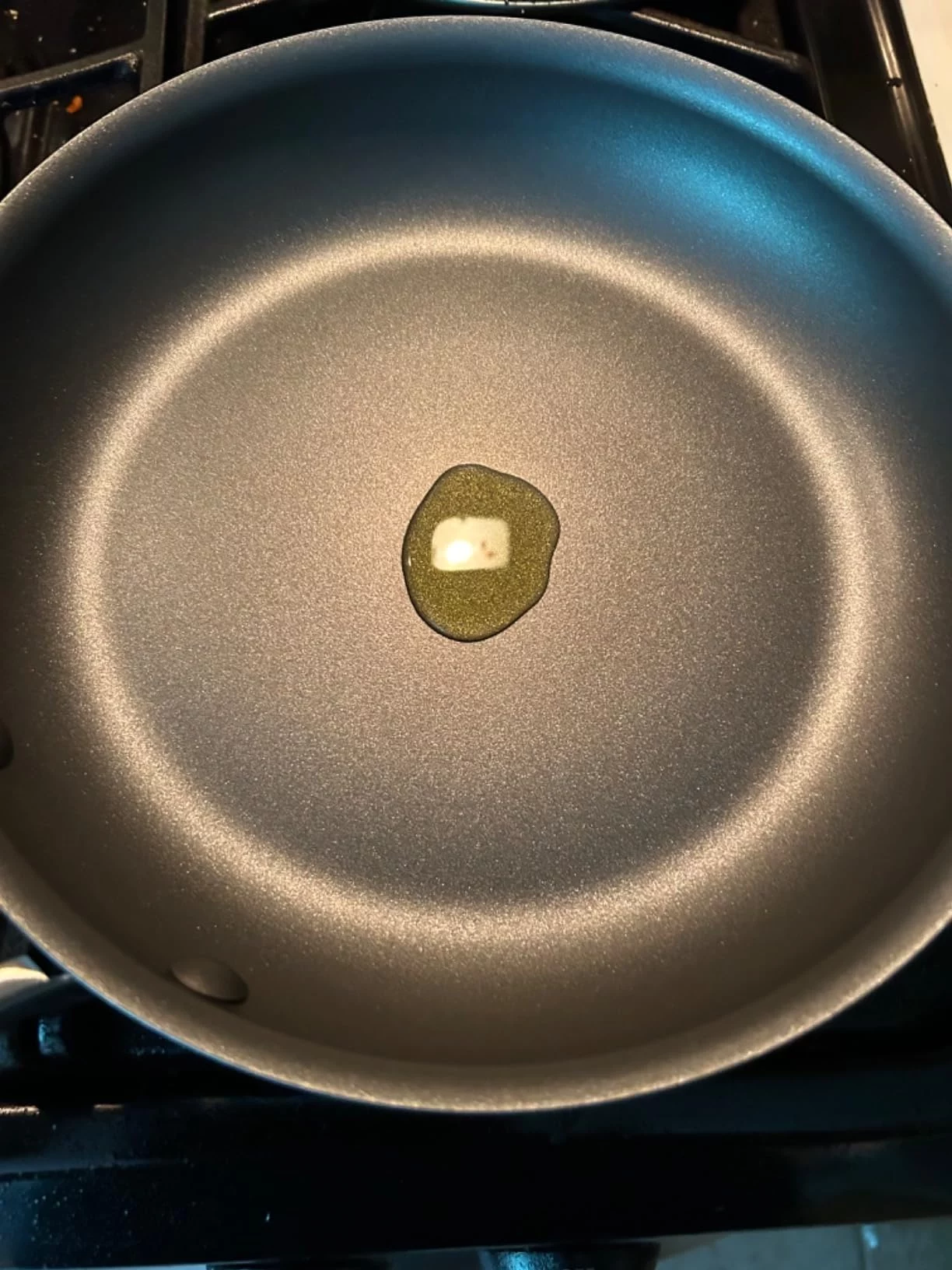 Achieve 3-Quart Hard-Anodized Nonstick Sauté Pan with Lid – Durable Skillet for Versatile Cooking photo review