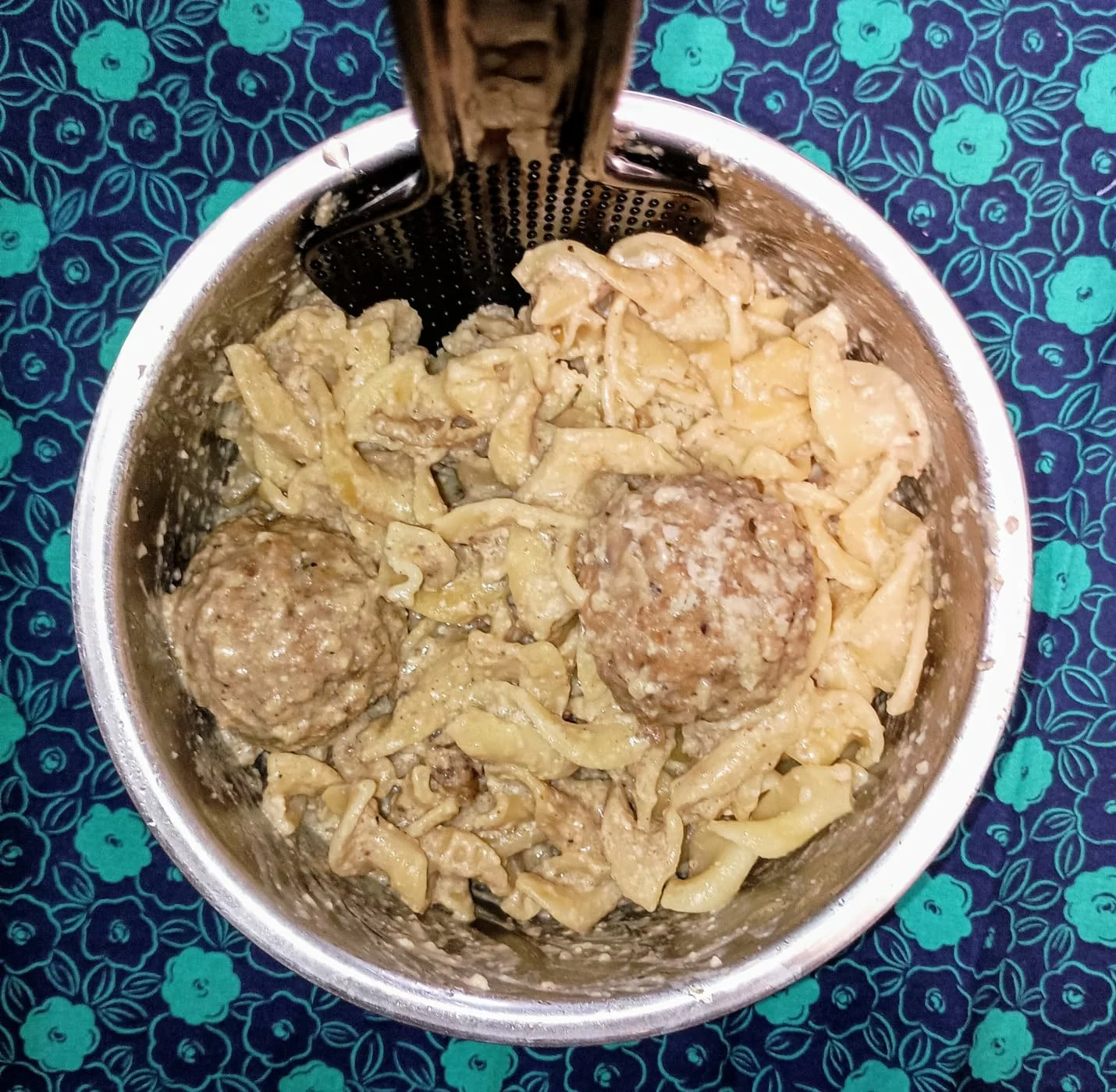 BLACKDECKER 6-Cup Rice Cooker with Steaming Basket – Nonstick Removable Pot & Auto Keep-Warm photo review