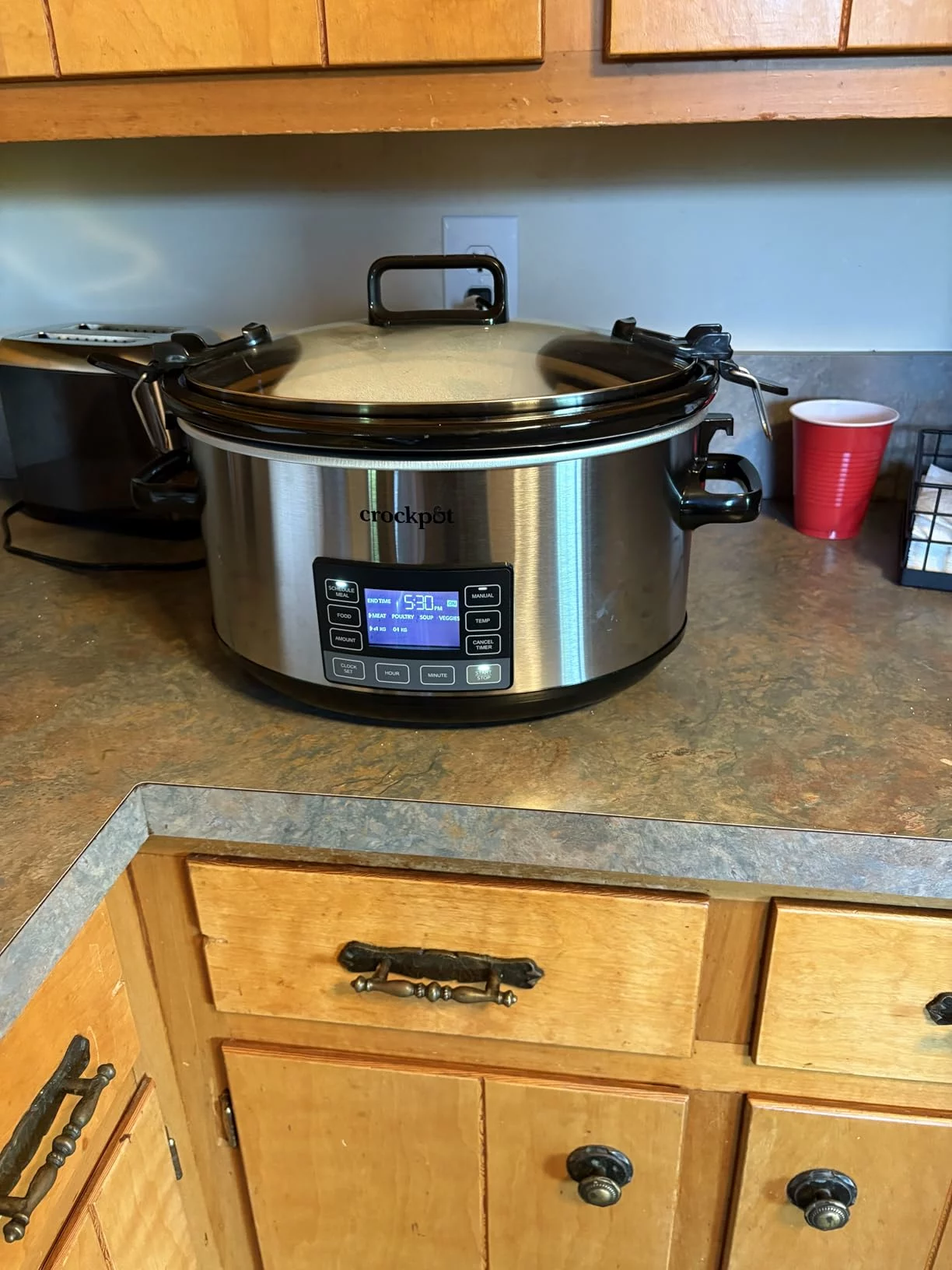 7-Quart Programmable Slow Cooker with Locking Lid – Large Capacity Kitchen Cooker, Set-and-Forget Meal Prep photo review