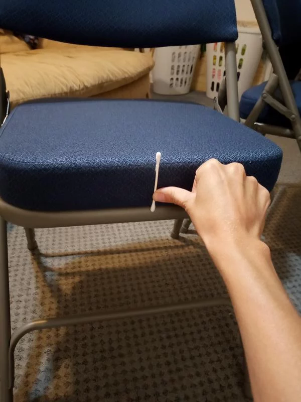 Set of 2 Curved Triple-Braced Folding Chairs – Navy Fabric Metal Seats with Double Hinged Design photo review