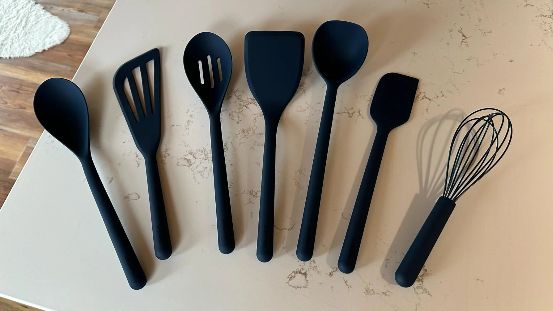 Silicone 5-Piece Cooking Utensil Set – Heat-Resistant Kitchen Tools for Everyday Cooking photo review