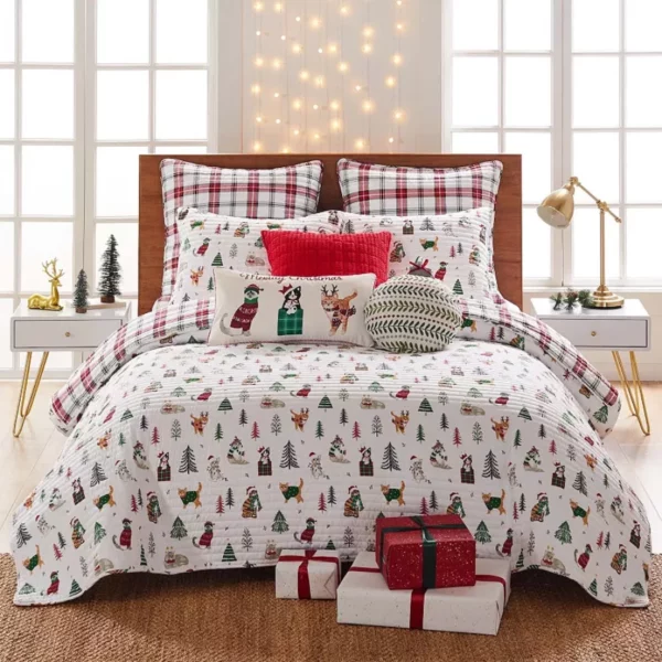 Levtex Home Meowy Christmas Quilt Set with Shams – Reversible, Polyester & Cotton Blend, Machine Washable, Multiple Sizes