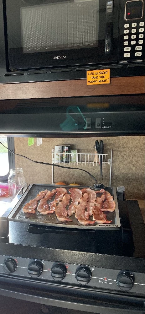 15-in. Tilt-N-Fold Electric Griddle – Versatile Griddle with Tilting & Fold-Away Storage photo review