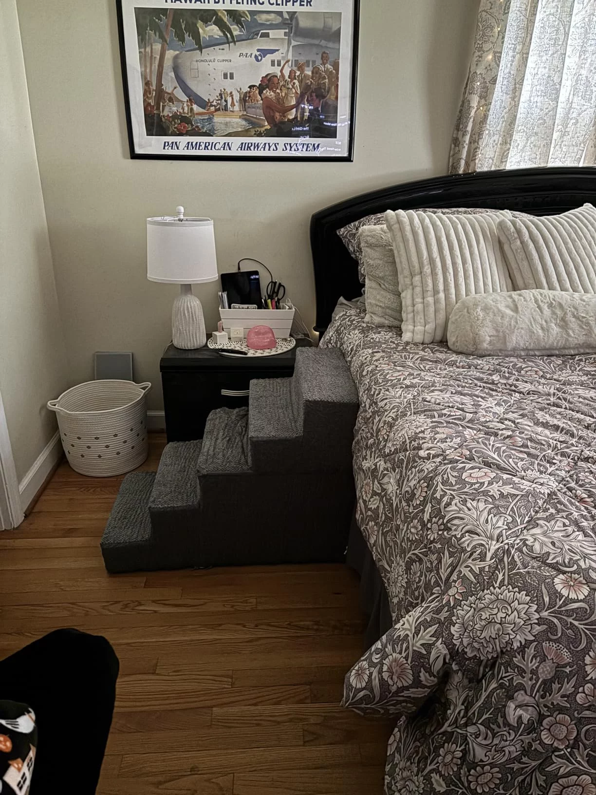 Striped High-Density Foam 4-Step Pet Stairs – Safe and Comfortable Steps for Dogs and Cats photo review