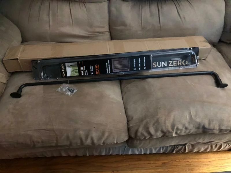 5/8-Inch Adjustable Wrap Around Curtain Rod – Room Darkening Design for a Modern Look photo review