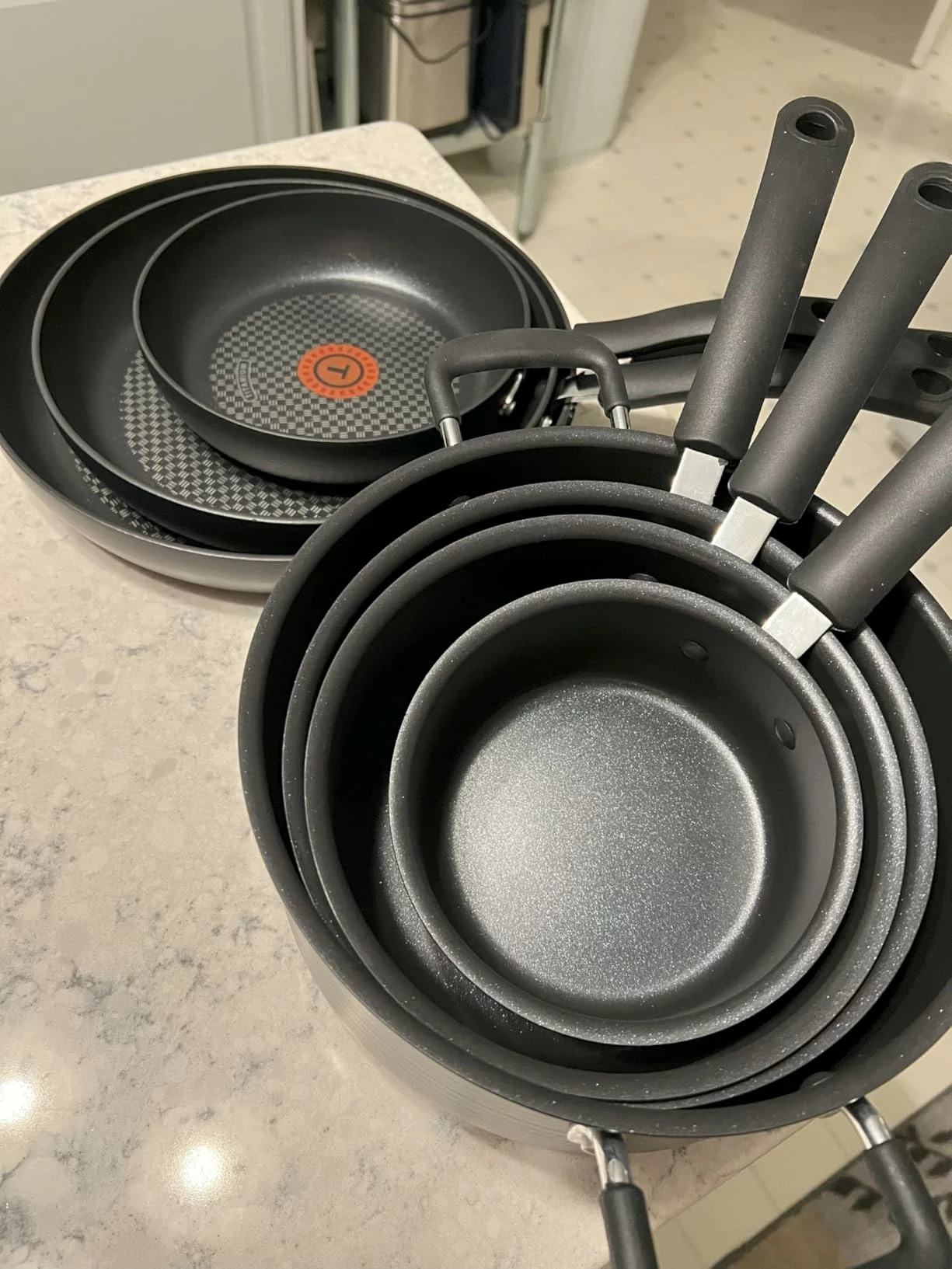 Essentials 10-Piece Nonstick Cookware Set – Durable, Easy-Clean Pots & Pans for Everyday Cooking photo review