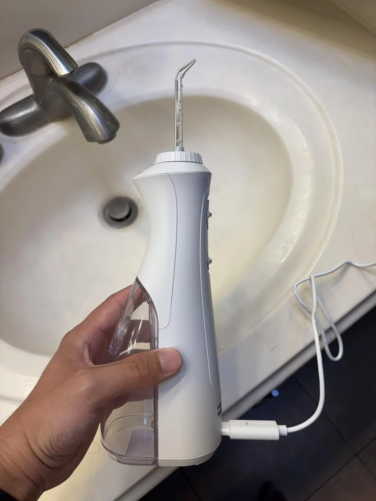 Cordless Select Water Flosser – Portable Rechargeable Oral Irrigator for Deep Teeth Cleaning and Gum Care photo review