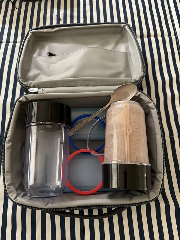 Click to view full screen YETI Daytrip 5 L Lunch Box – Insulated, Durable & Perfect for On-the-Go Meals photo review