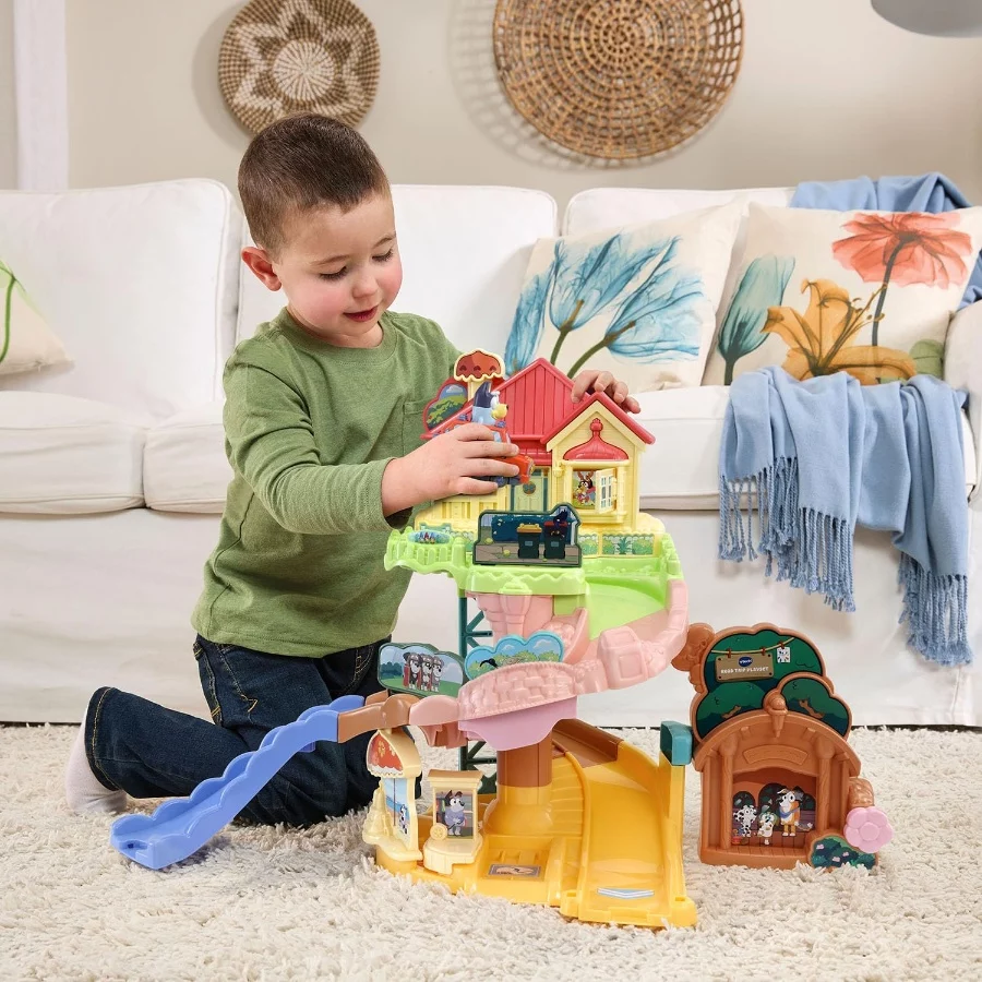 VTech Bluey Road Trip Vehicle Playset - 02 VTech Bluey Road Trip Vehicle Playset 02